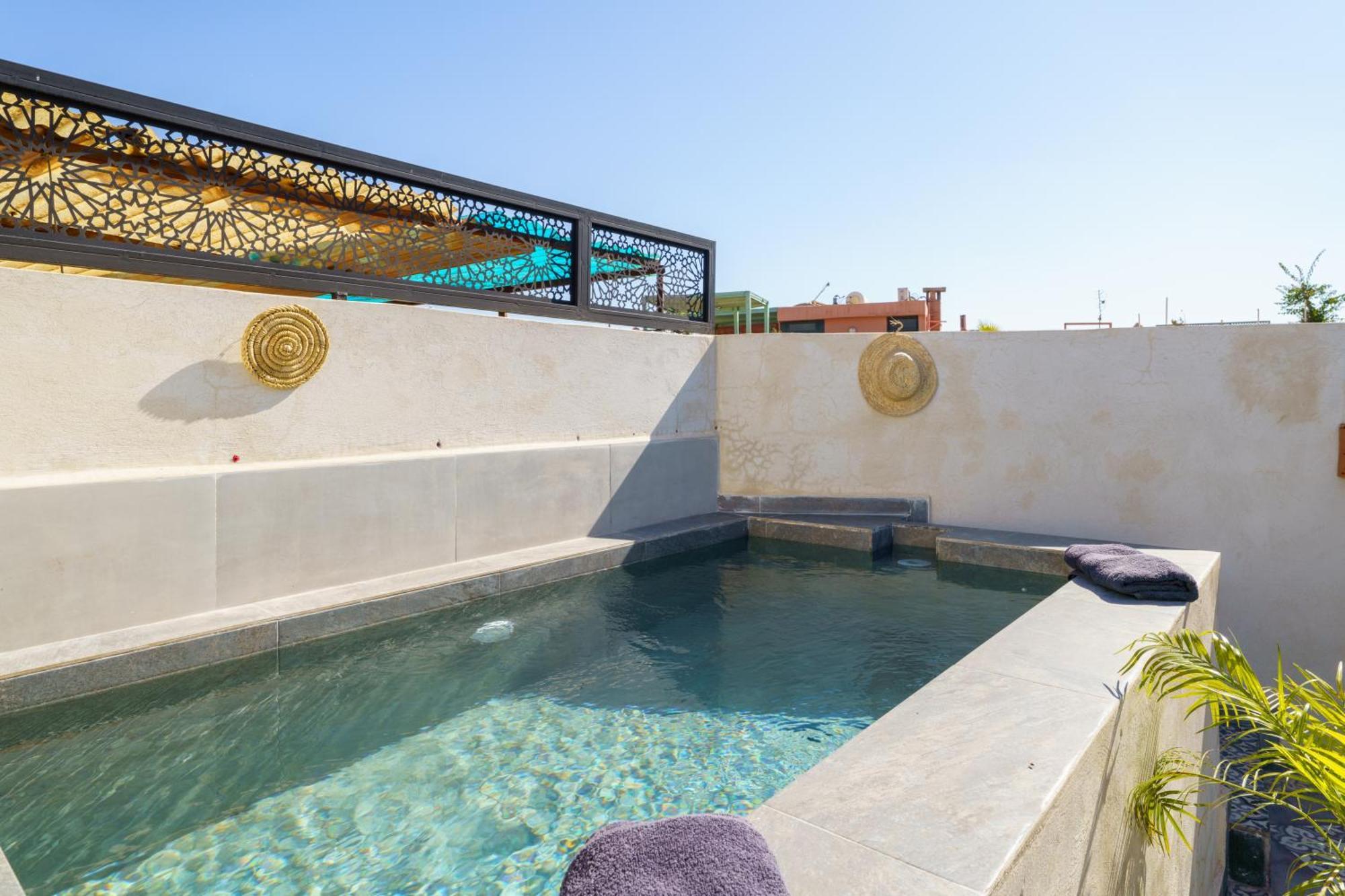 Riad 4 Chambres - Piscine & Petit Dejeuner Gratuit - Wifi Fibre Optique Marrakesh Eksteriør bilde