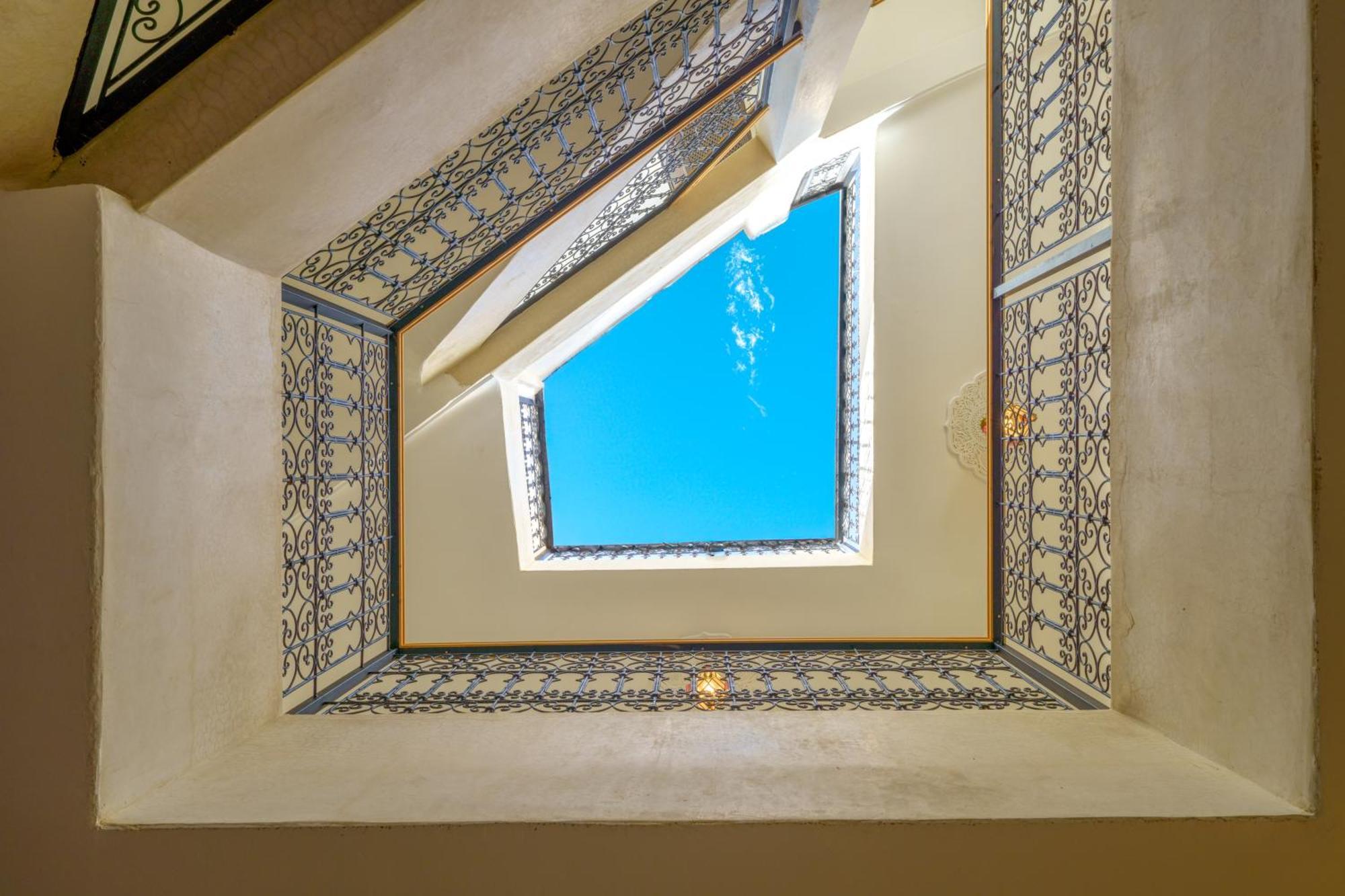 Riad 4 Chambres - Piscine & Petit Dejeuner Gratuit - Wifi Fibre Optique Marrakesh Eksteriør bilde