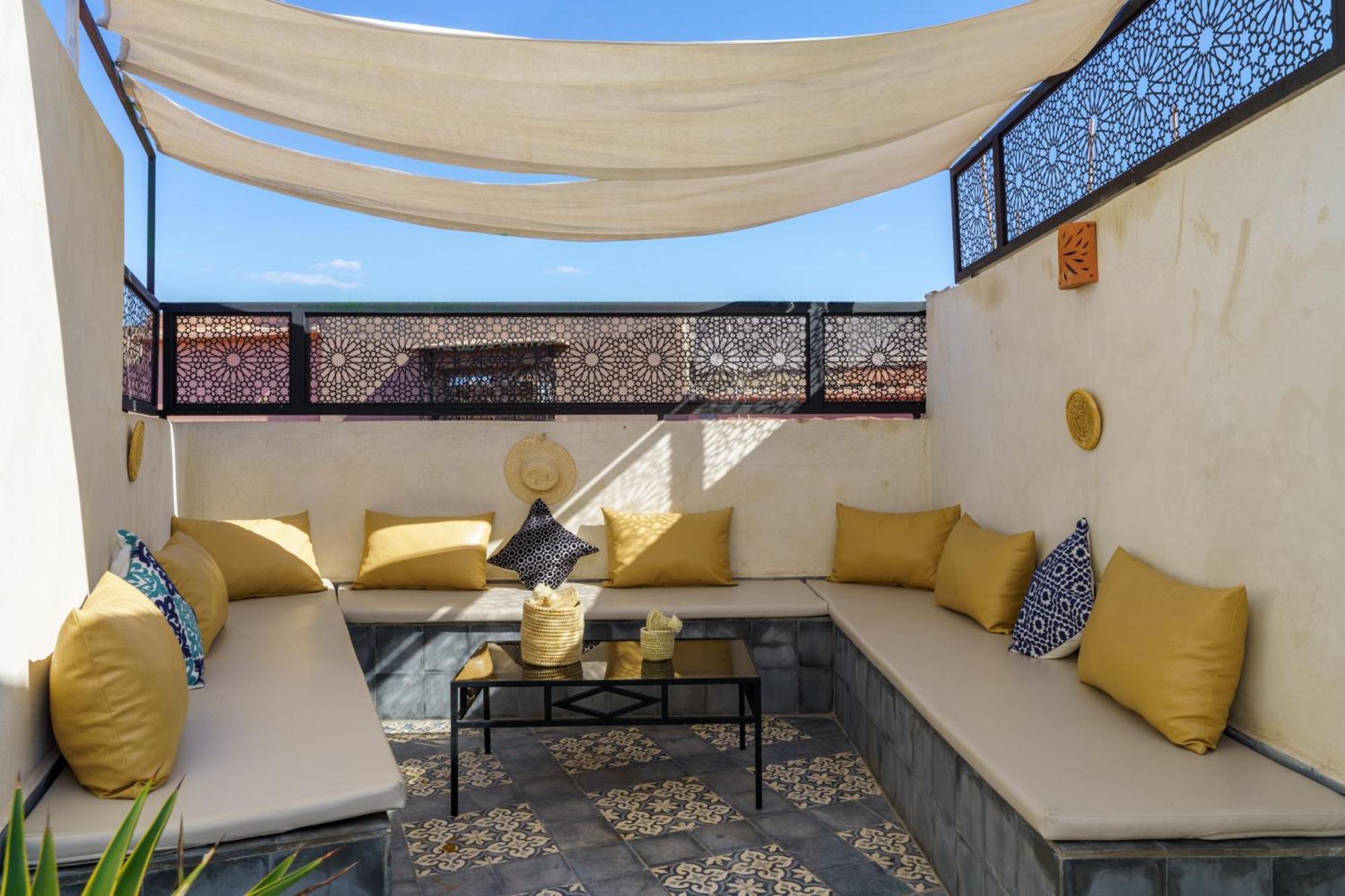 Riad 4 Chambres - Piscine & Petit Dejeuner Gratuit - Wifi Fibre Optique Marrakesh Eksteriør bilde