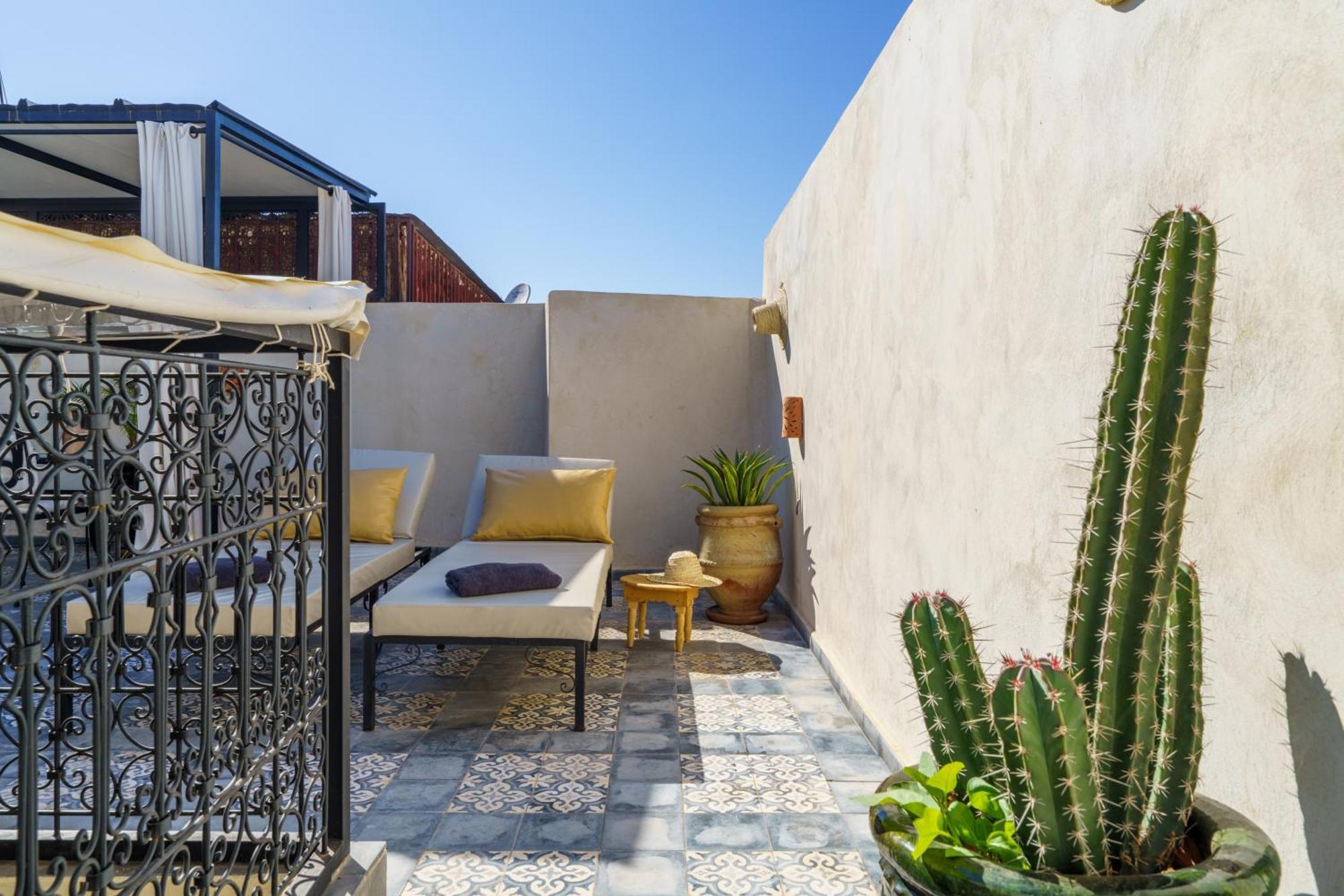 Riad 4 Chambres - Piscine & Petit Dejeuner Gratuit - Wifi Fibre Optique Marrakesh Eksteriør bilde