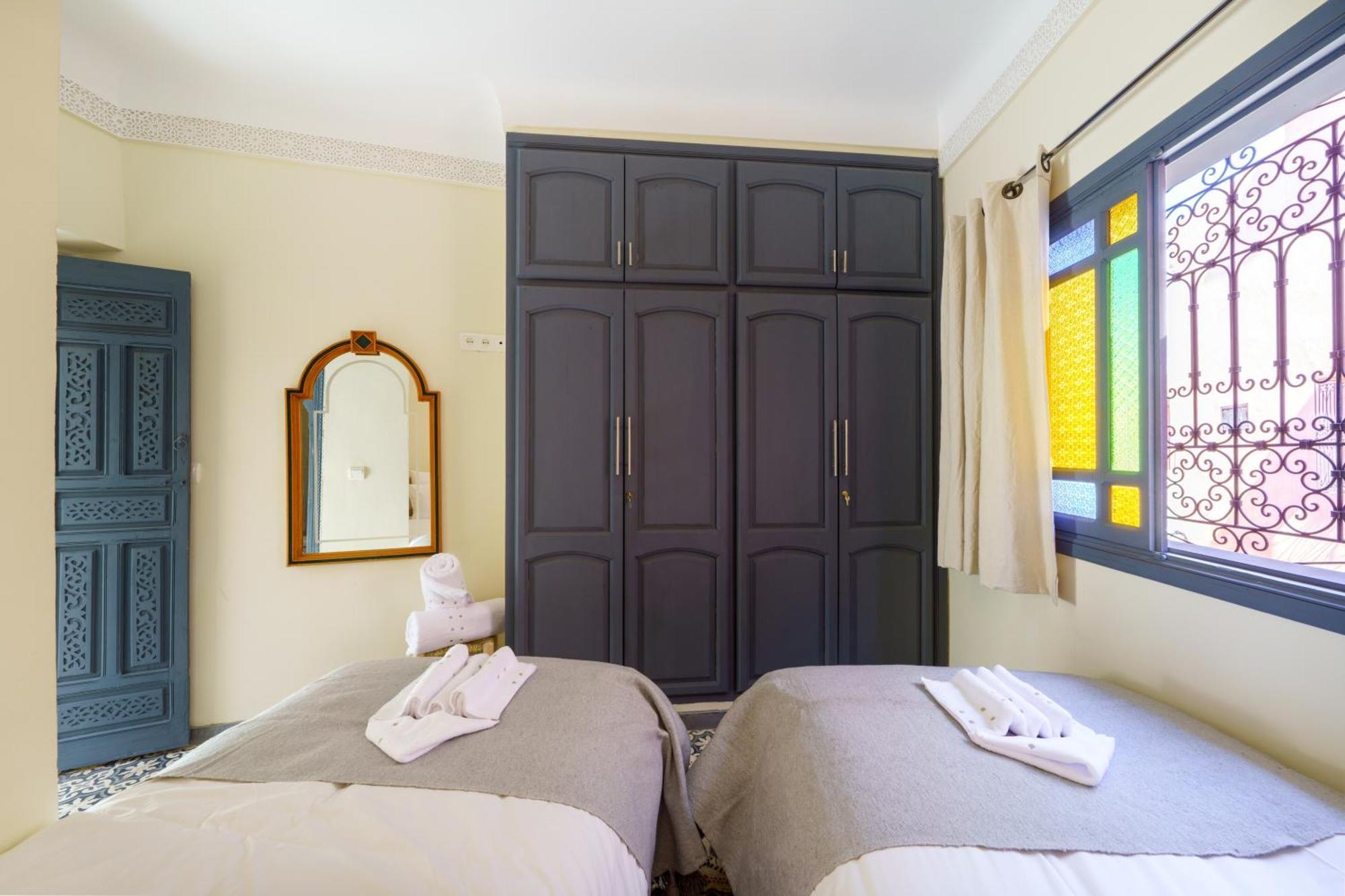 Riad 4 Chambres - Piscine & Petit Dejeuner Gratuit - Wifi Fibre Optique Marrakesh Eksteriør bilde