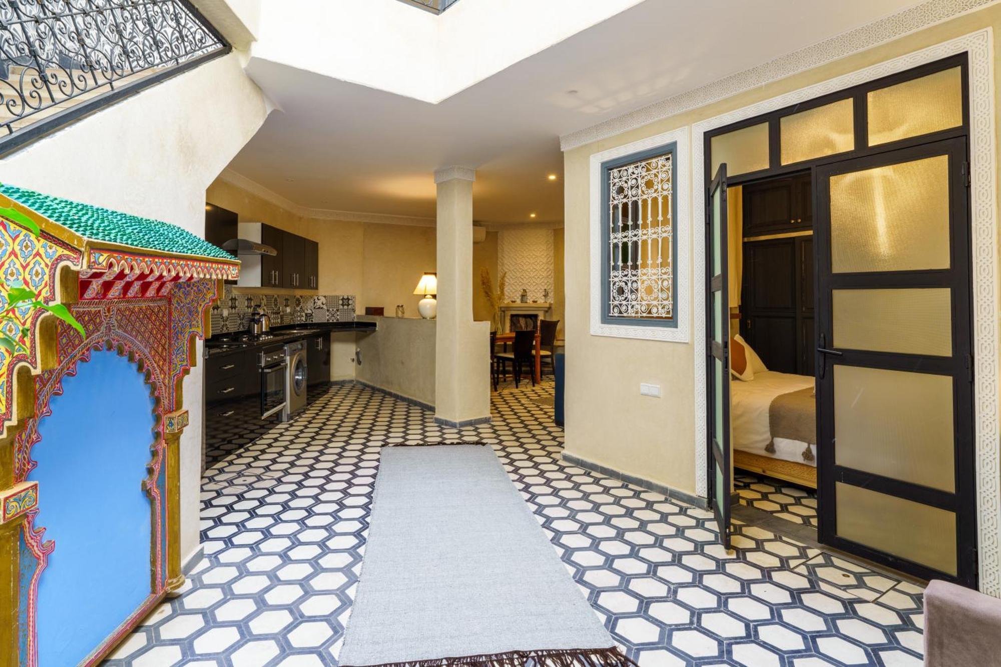 Riad 4 Chambres - Piscine & Petit Dejeuner Gratuit - Wifi Fibre Optique Marrakesh Eksteriør bilde